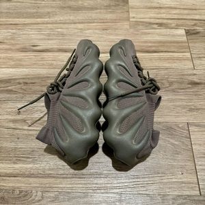 Yeezy 450 Cinder Sz 9